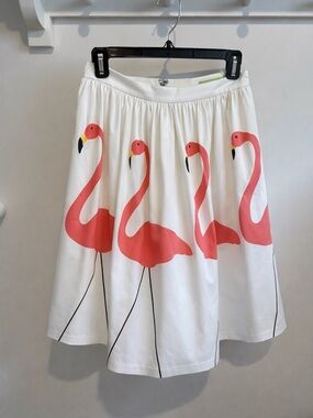 Alice + Olivia White Skirt with Pink Flamingos